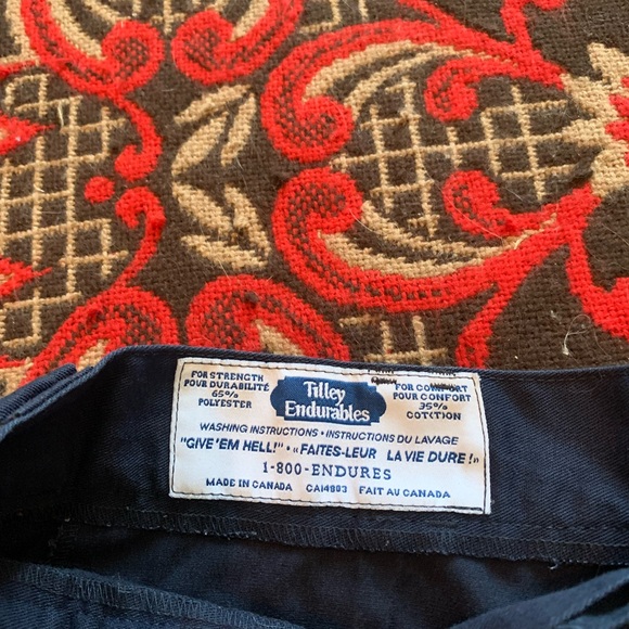 Tilley Shorts - Picture 2 of 3